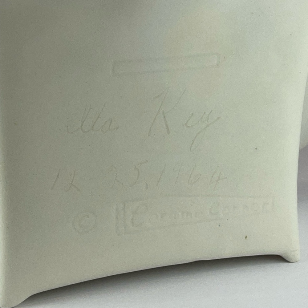 Vintage ceramic prayer book 1960s, The Magic of Prayer - Picture 9 of 14